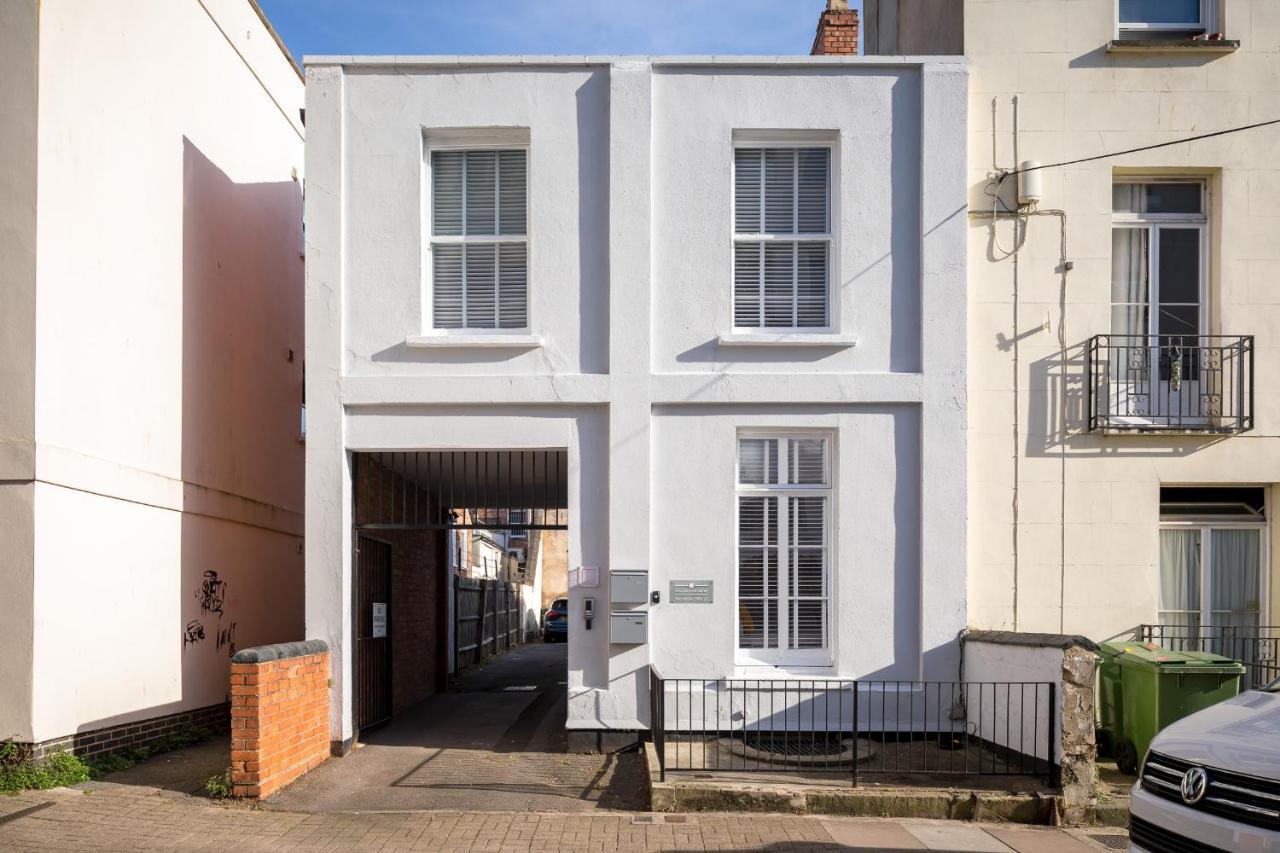 Contemporary Ground Floor Apartment - Town Centre With Parking! Cheltenham Buitenkant foto